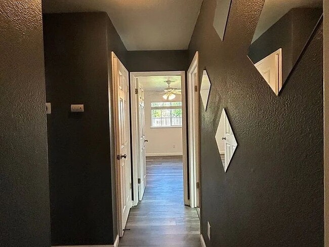 Building Photo - single-family home located in a cul-de-sac