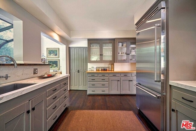 Building Photo - 2097 Outpost Dr