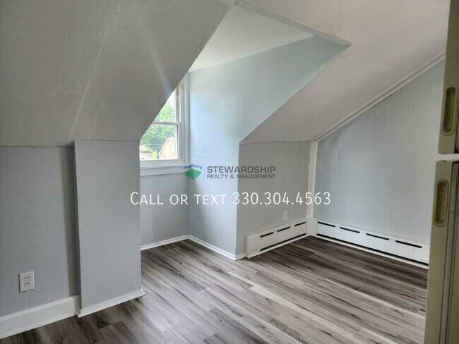 Building Photo - 12990 Lincoln Way W