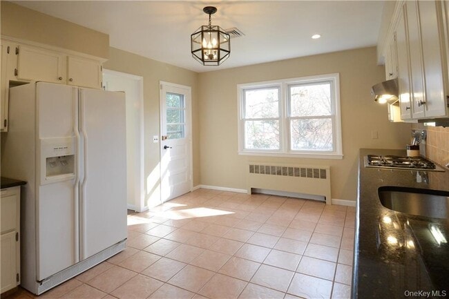 Building Photo - 4 Knollwood Rd