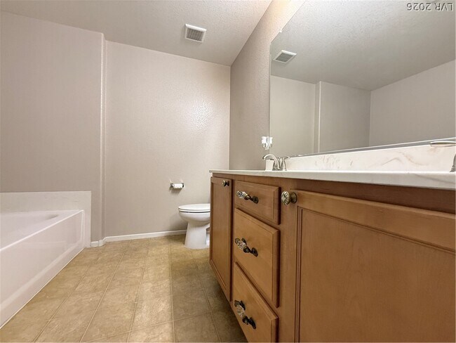 Building Photo - 856 Pittston Ave