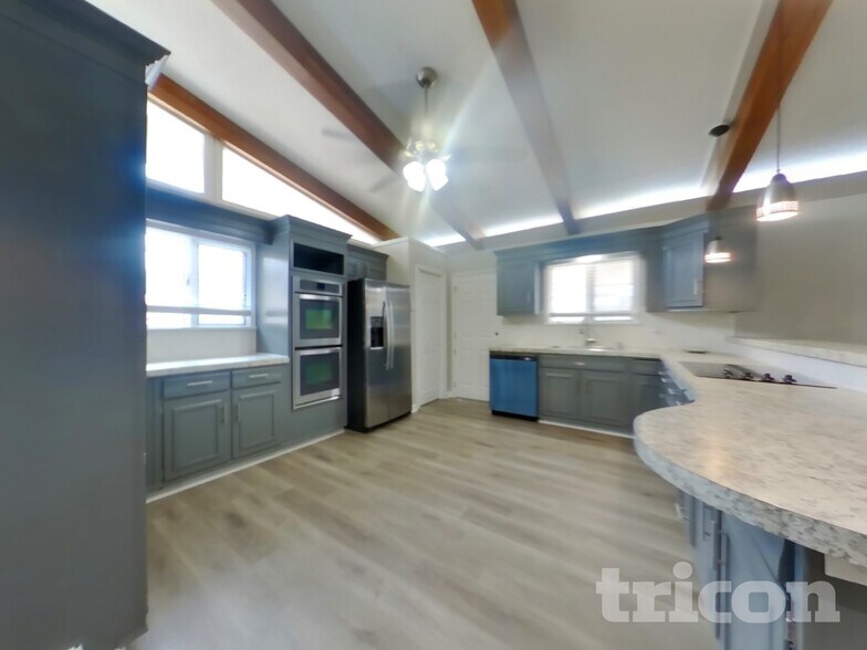 Building Photo - 1011 22nd Ave