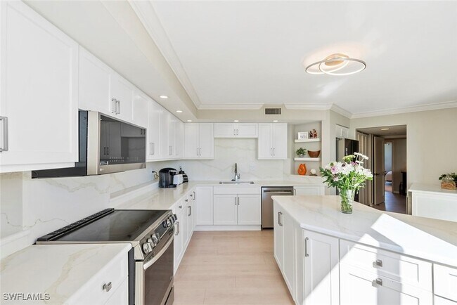 Building Photo - 5555 Heron Point Dr