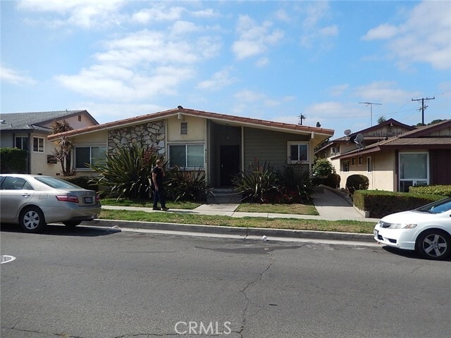 Primary Photo - 4122 Emerald St