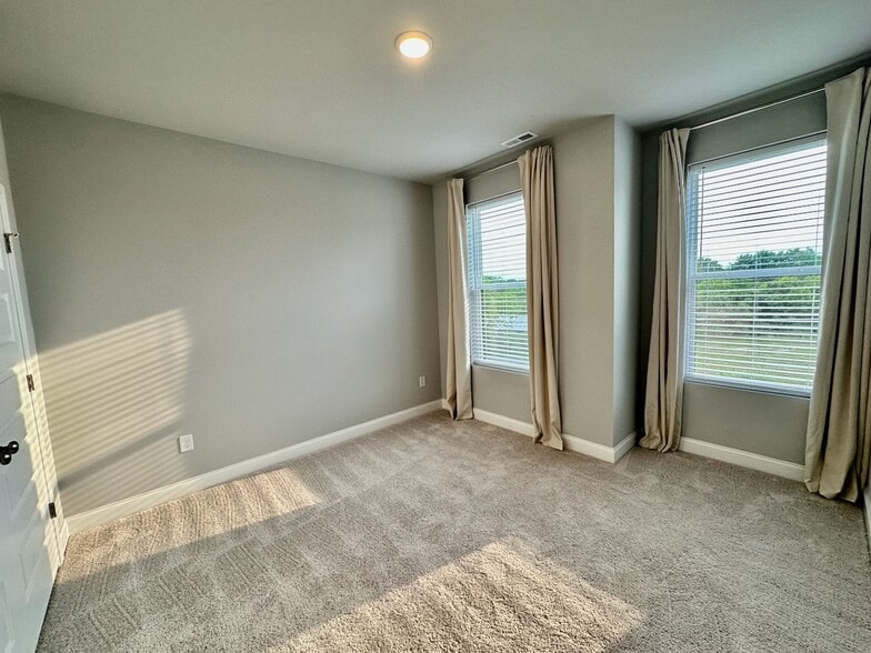 Bedroom 2 - 1253 S Blount St