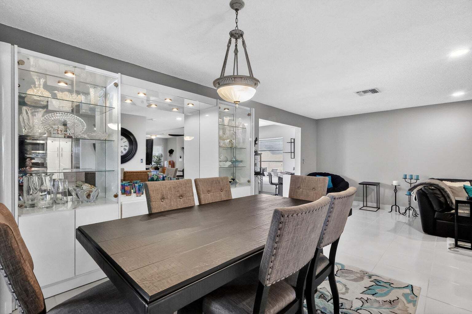 Building Photo - 6357 Overland Dr