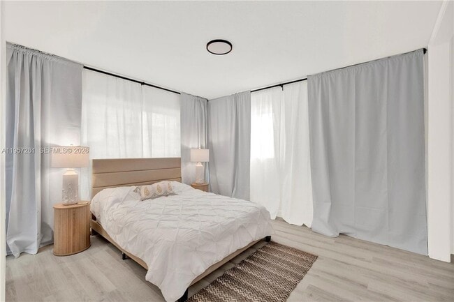 Building Photo - 51 NE 56th Ct