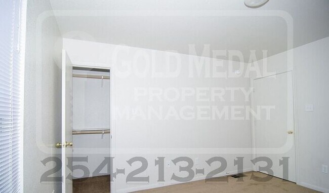 Building Photo - Copperas Cove Cutie – Smart Living Starts on W Ave E!