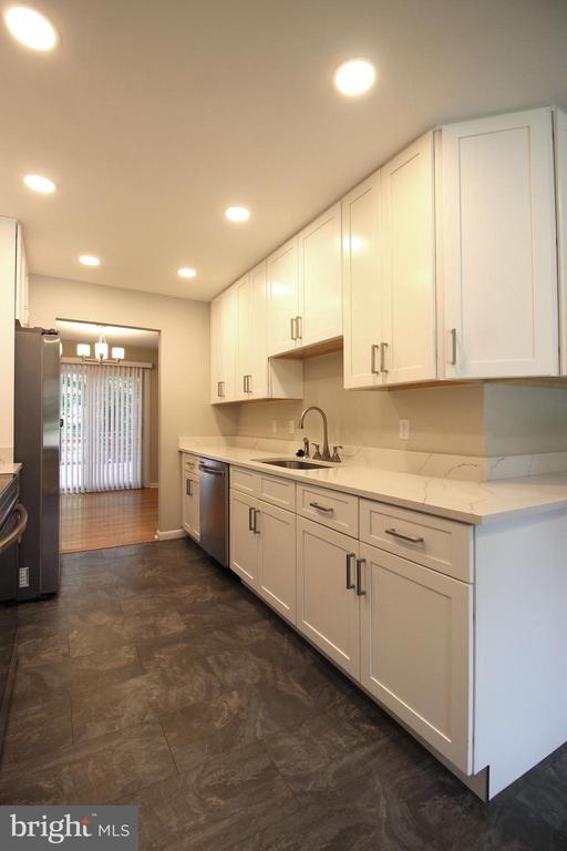 Building Photo - 6211 Duntley Ct
