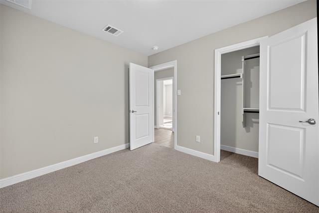 Building Photo - 1321 Greenfield Dr