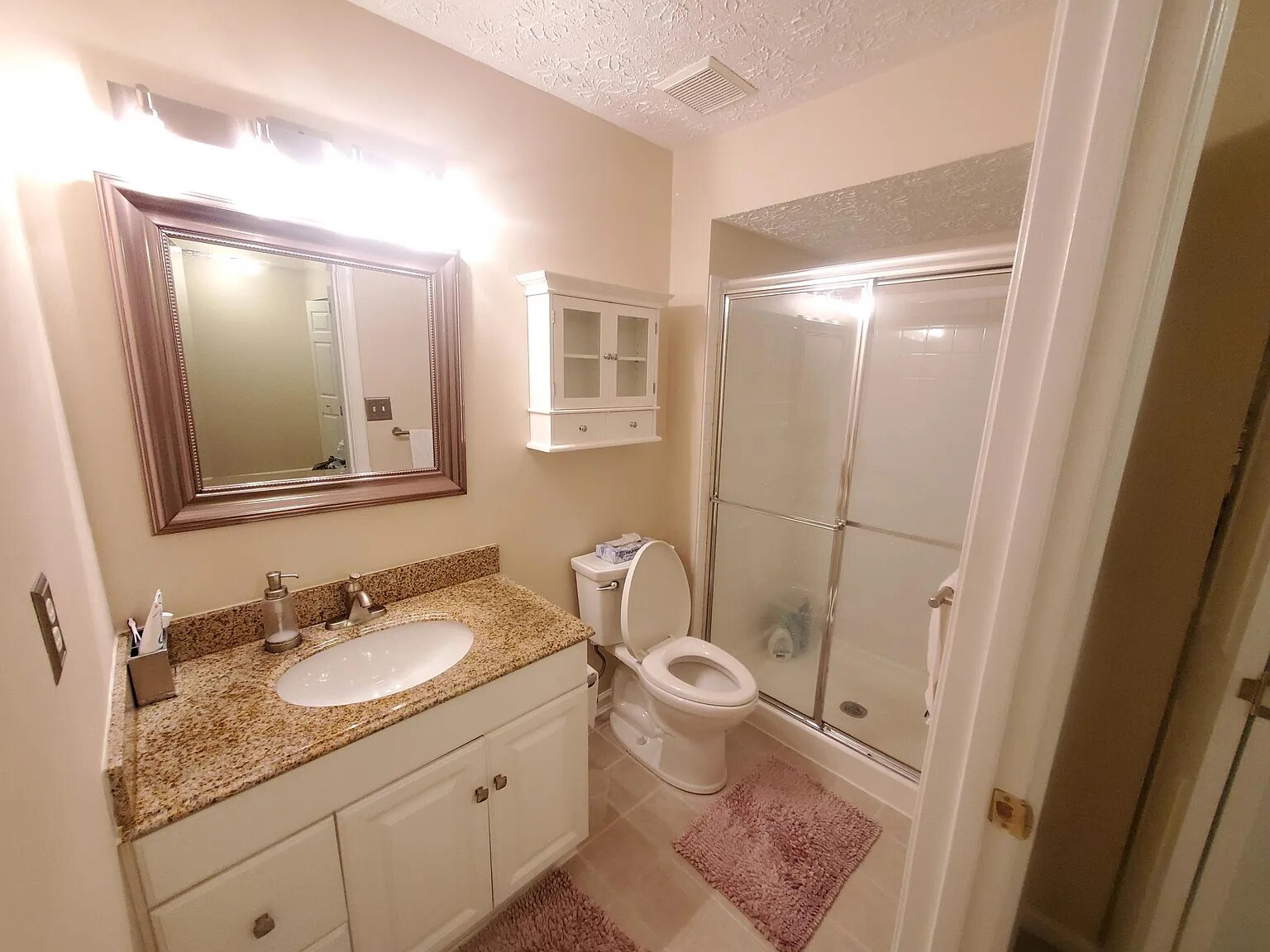 Building Photo - 121 Foxbay Ln