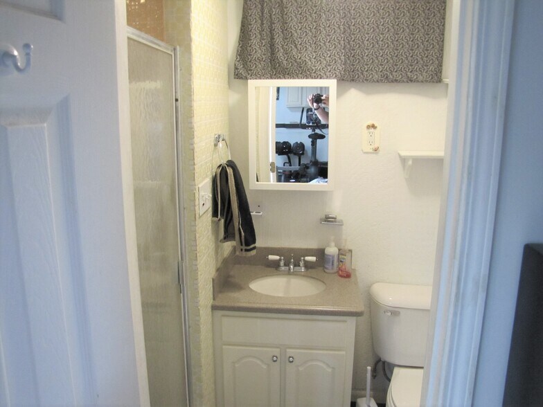 Basement Bathroom - 7701 Grover St