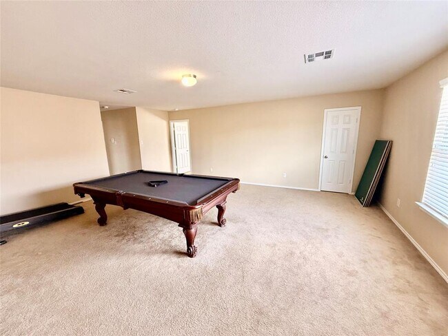 Building Photo - 1223 Daffodil Dr