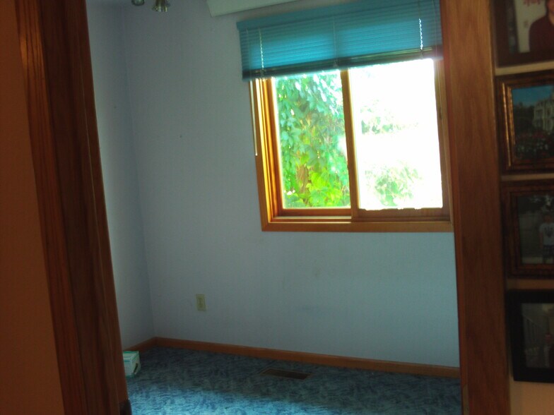 Building Photo - 1508 Midway St