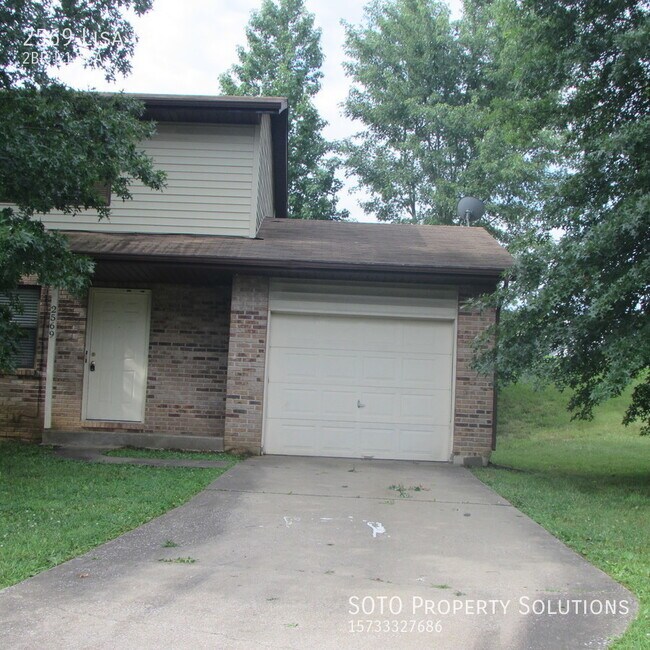 Primary Photo - 2BD/1.5 BA Duplex off of Lexington