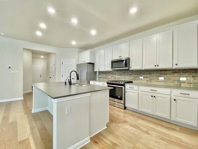 Building Photo - 1821 Cantonata Dr
