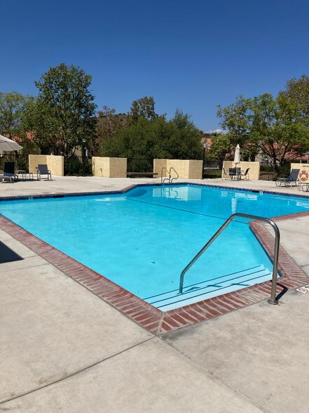 Building Photo - 7030 Paseo Encantada