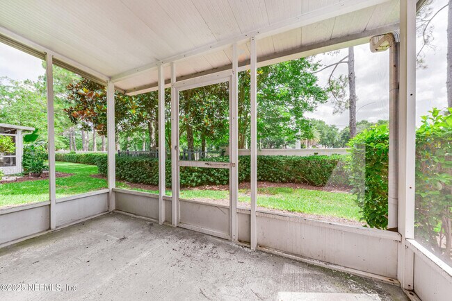 Building Photo - 7990 Baymeadows Cir E