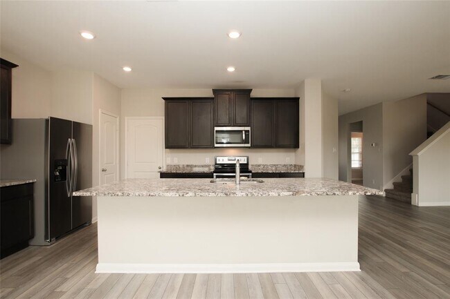 Building Photo - 217 Star Spangled Dr