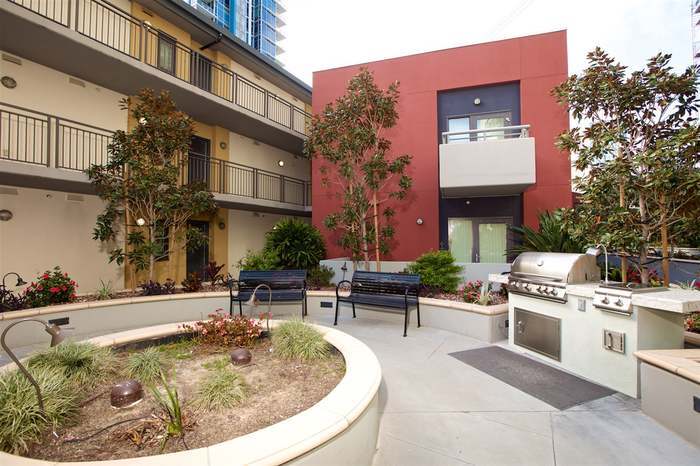 Building Photo - 1240 India St