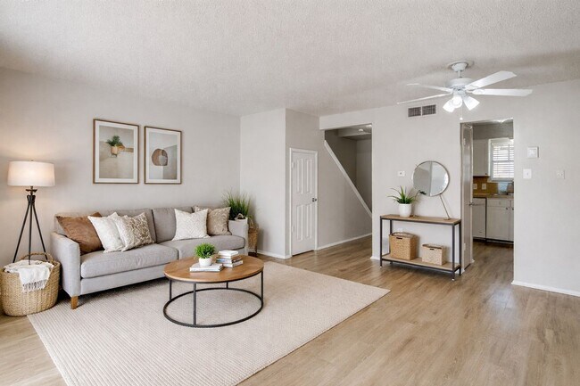 Building Photo - SUMMER SPECIAL!!  $100 OFF FIRST MONTH RENT