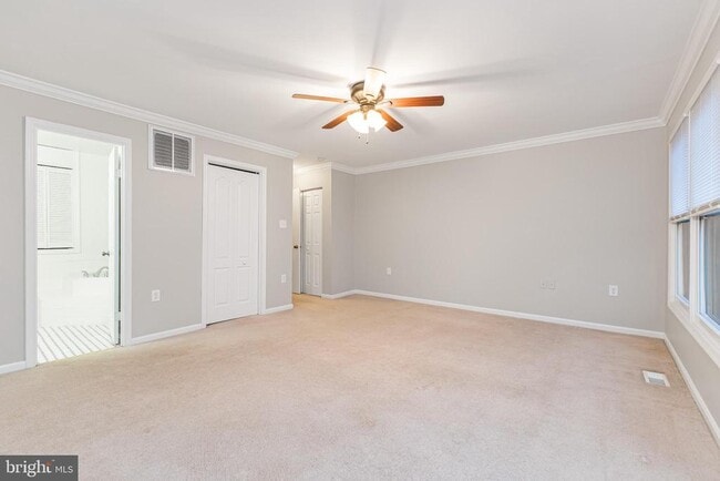 Building Photo - 7438 Emerald Dr