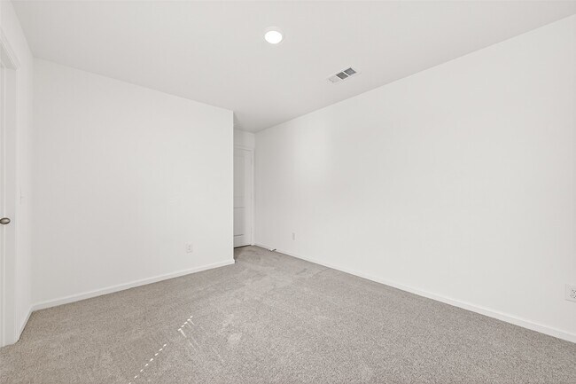 Building Photo - 8347 Vacek Xing Wy
