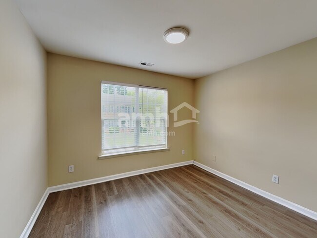 Building Photo - 8420 Astwell Ct