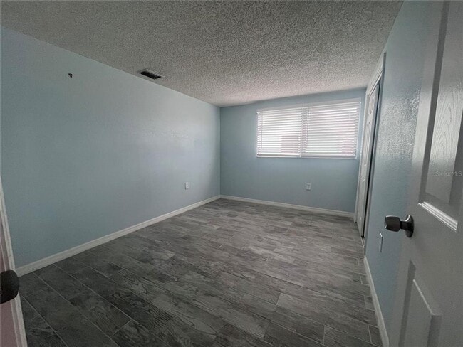 Building Photo - 13632 Stacey Dr