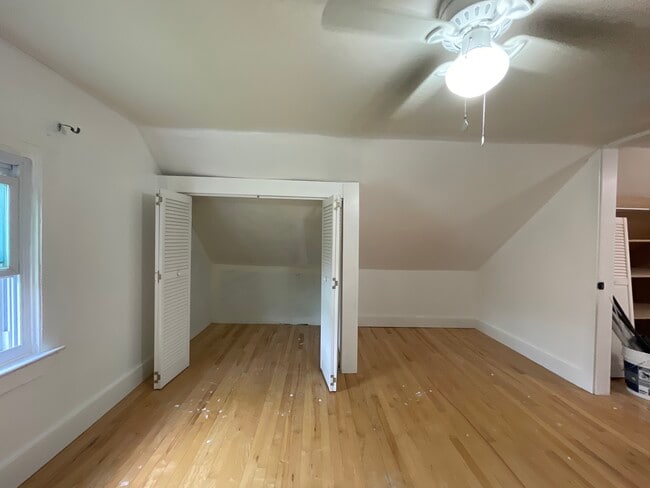 Building Photo - Buxton