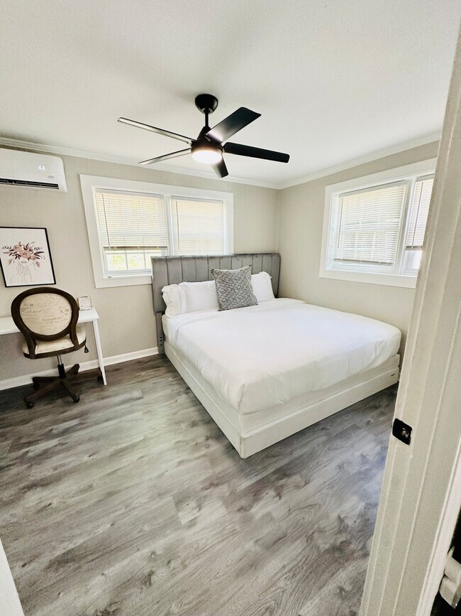 Building Photo - 1B Christopher St