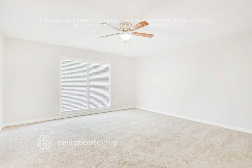 Building Photo - 5138 Lake Forest Dr SE