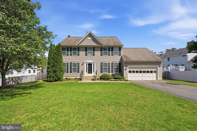 Building Photo - 11 St Marks Ct