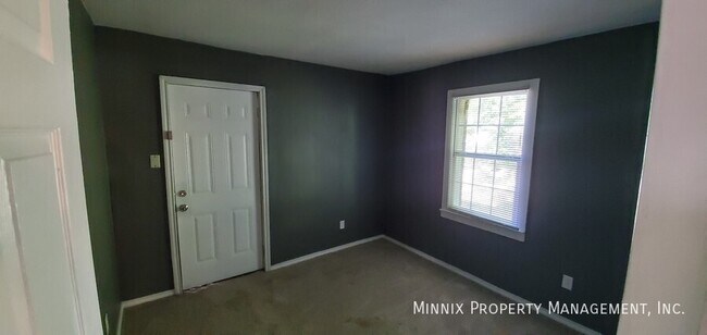 Building Photo - 2118 22nd St