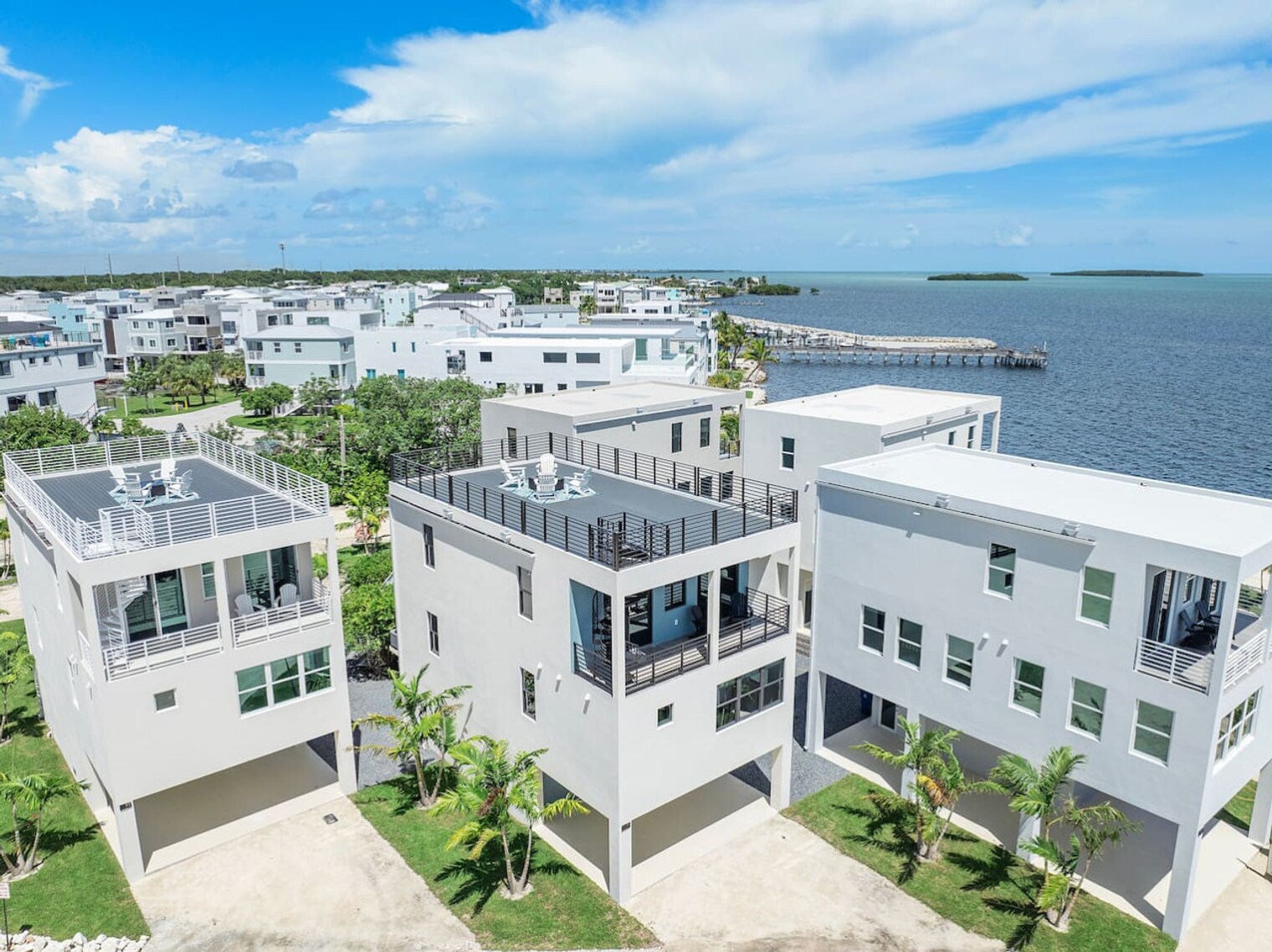 Building Photo - 99 Seaside Ave