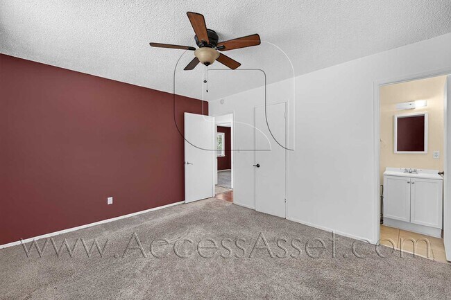 Building Photo - 3301 Muriel Dr