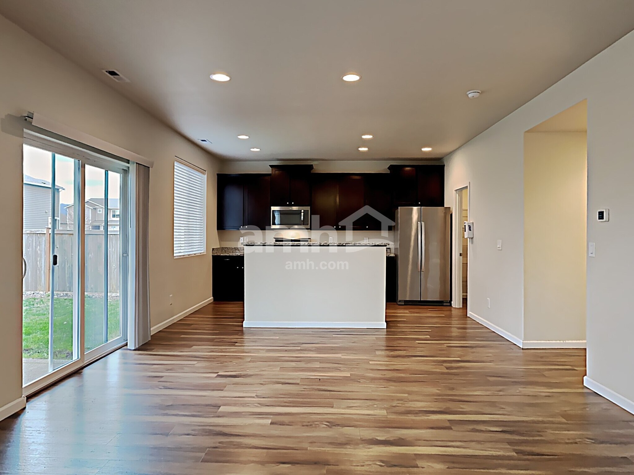 Building Photo - 2665 Link Ave