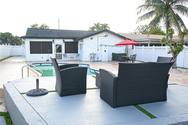 Building Photo - 2449 NW 123rd Ave