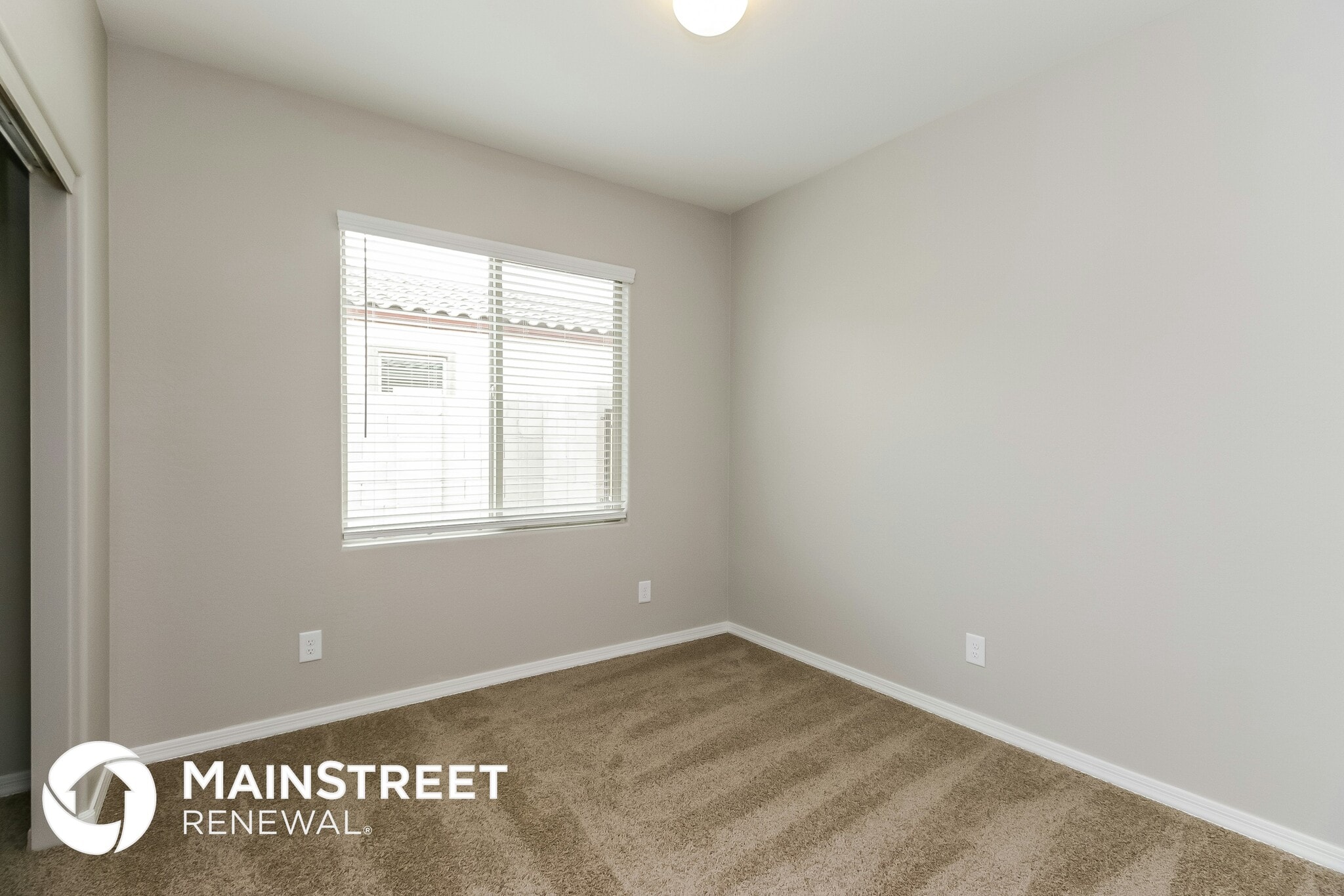 Building Photo - 37517 W La Paz St