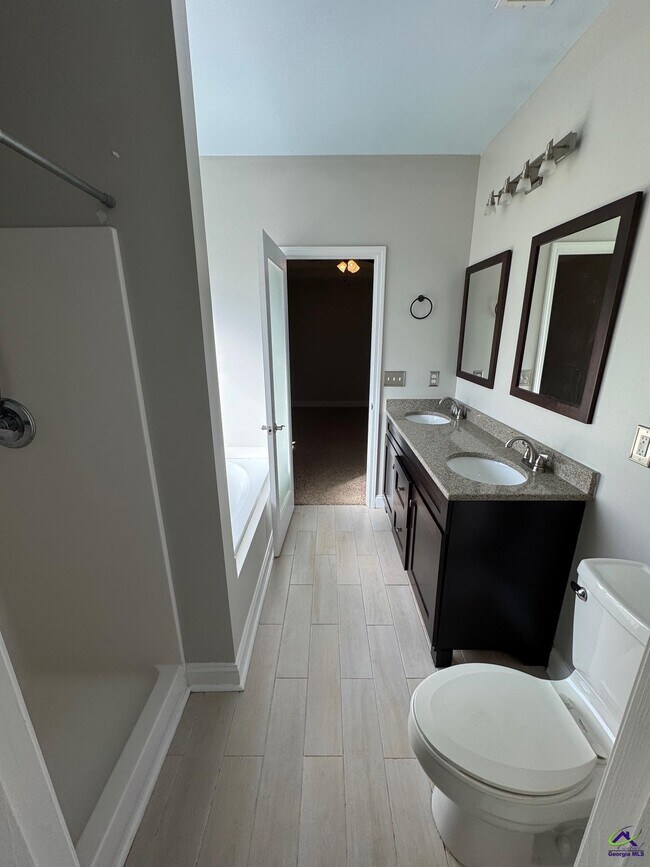 Building Photo - 302 Tug Ct