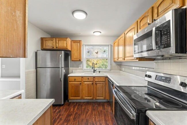 Building Photo - 9115 Clarion Dr