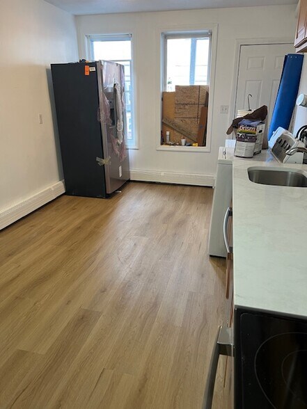 Building Photo - 655 Washington St