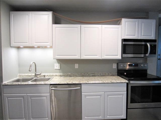Building Photo - 1420 Knight St
