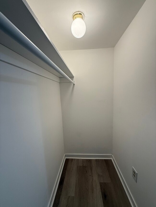 Building Photo - 92 Fairview Ave