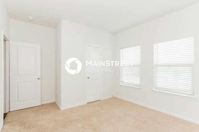 Building Photo - 4 Bedroom Pet-Friendly Home in HASLET, TX with Main Street Renewal