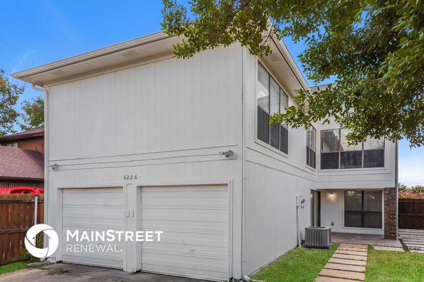 Building Photo - 6228 Los Altos Dr