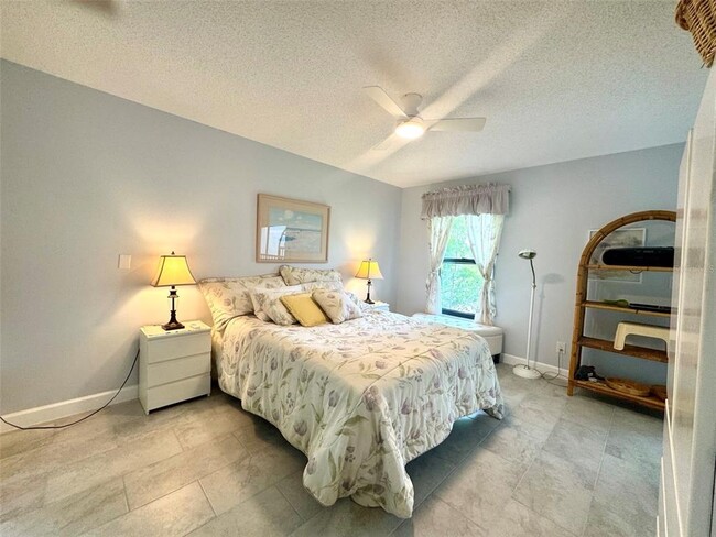 Building Photo - 2977 Taywood Meadows