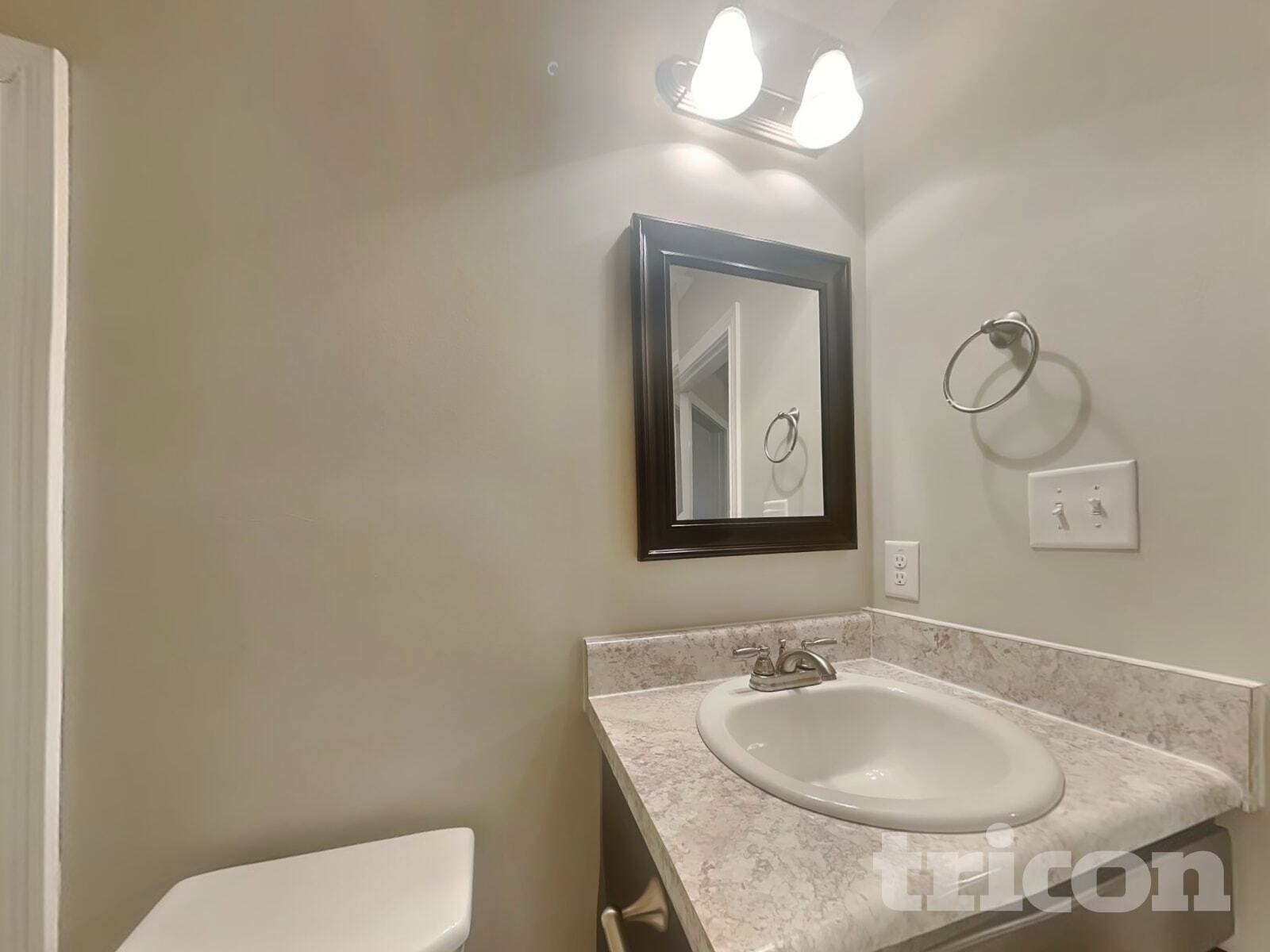 Building Photo - 1489 Coronado Dr