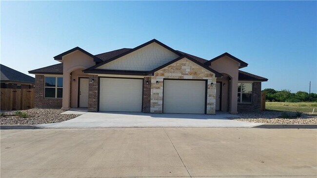 Building Photo - 109 Calvin Smith Ln.