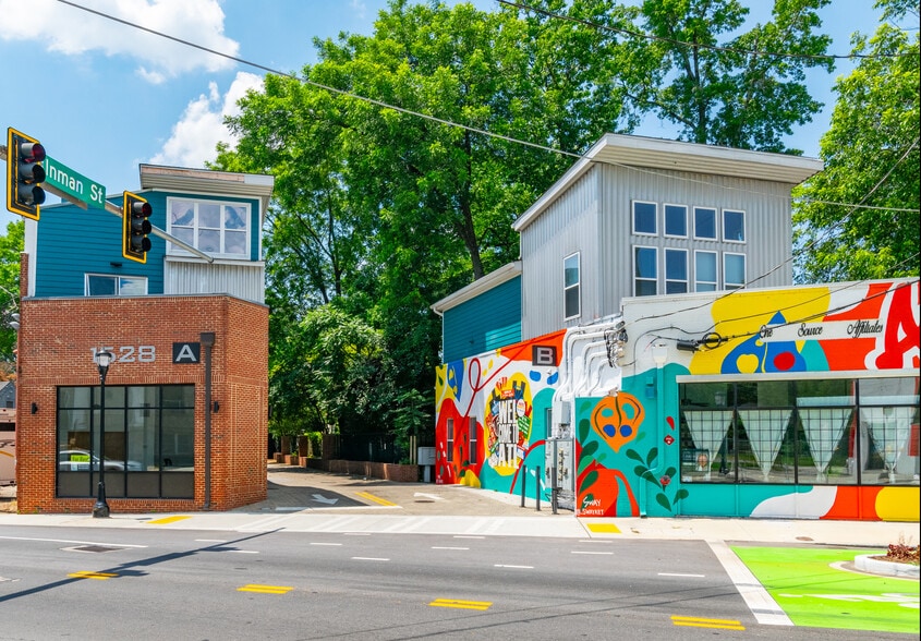 Primary Photo - Westview Lofts